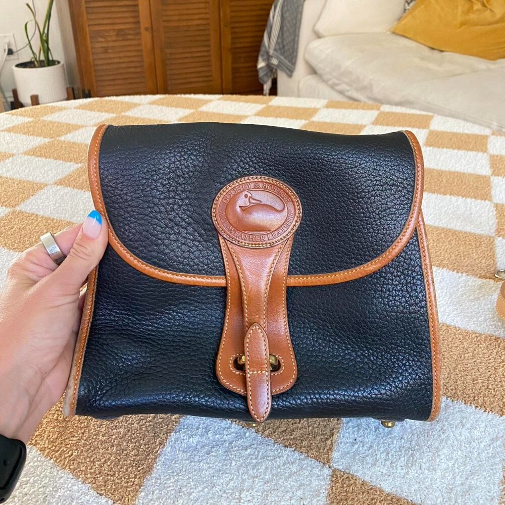 DOONEY AND BOURKE BLACK BROWN TAN LEATHER PURSE CLUTCH VINTAGE